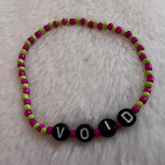 Melanie Martinez Trilogy Tour Friendship Bracelet - Picture 3 of 4